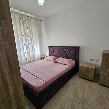 Apartament,levis