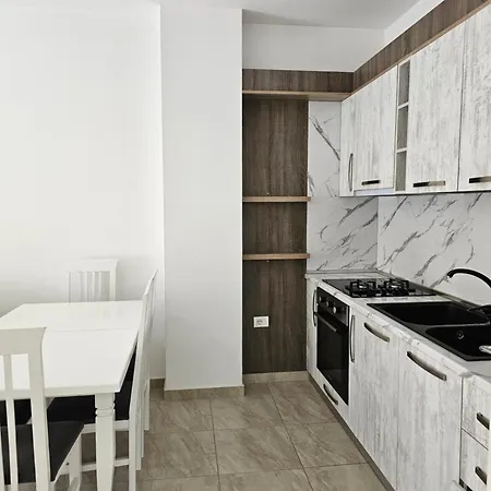 Apartament,levis Apartment Tirana