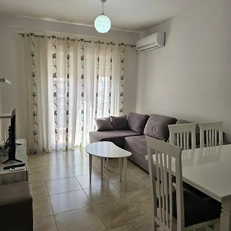 Apartament,levis Apartment Tirana